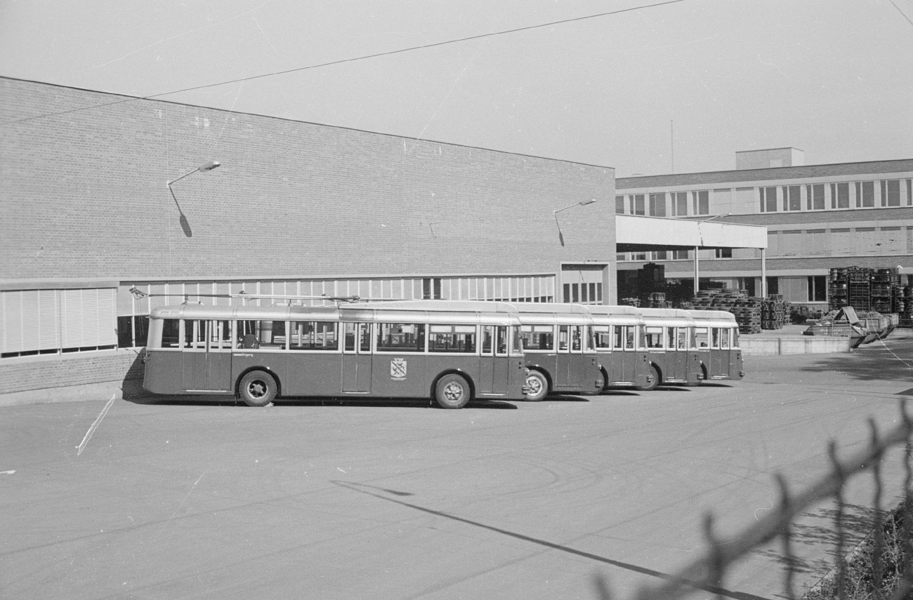 Винтертур, FBW/Saurer/BBC Tr51 № 20; Винтертур, Saurer/BBC 4TP № 25; Винтертур, Saurer/BBC 4TP № 23; Винтертур, FBW/Saurer/BBC Tr51 № 21; Винтертур, Saurer/BBC 4TP № 24; Шаффхаузен — Старые фотографии; Винтертур — Старые фотографии