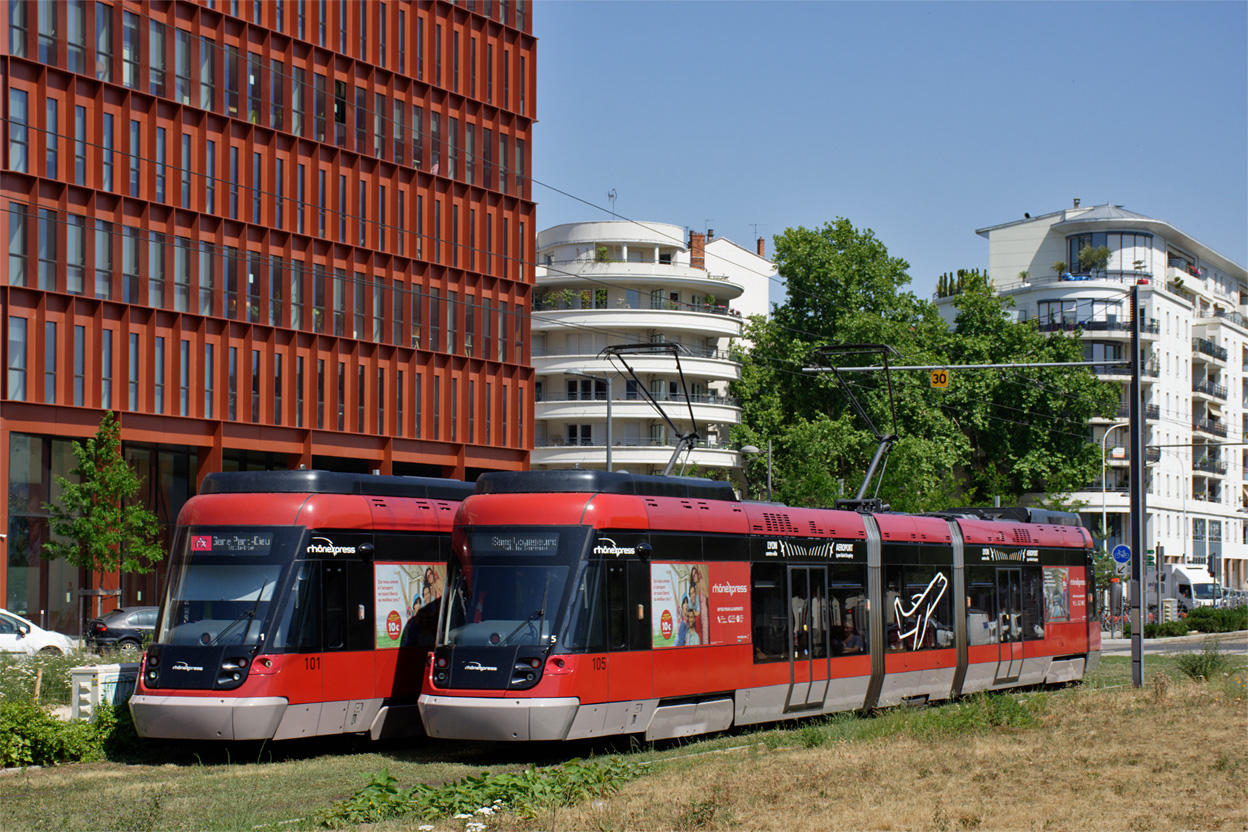 Лион, Stadler Tango ZR № 105