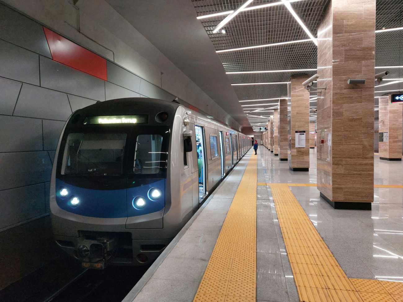 Almati, Hyundai Rotem № 09004