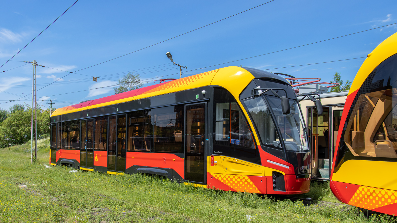 Верхняя Пышма, 71-911ЕМ «Львёнок» № 00163