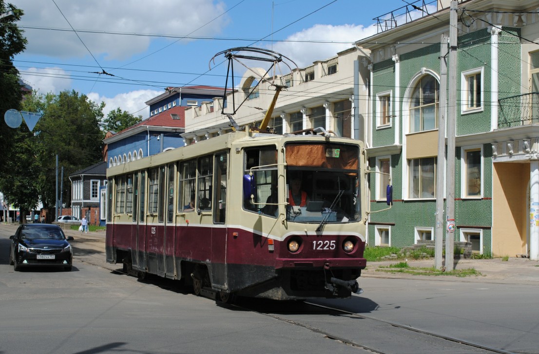 Нижний Новгород, 71-608КМ № 1225