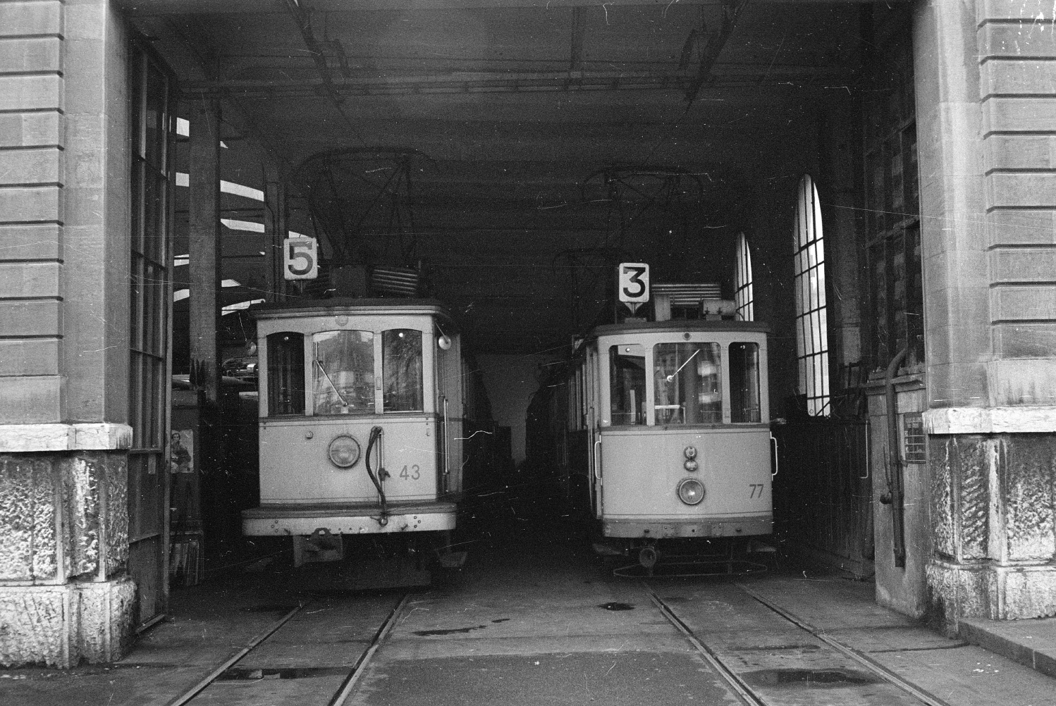 Neuchâtel, SWS/MFO Ce 2/4 № 43; Neuchâtel, TN Ce 2/2 № 77; Neuchâtel — Old photos