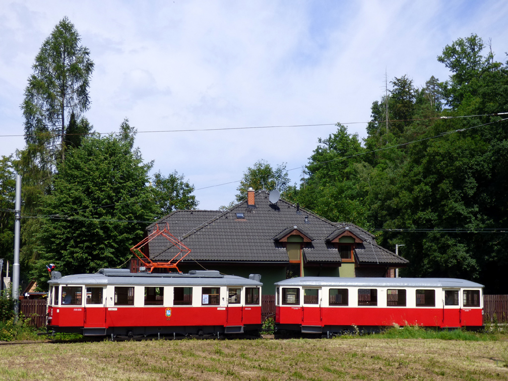 Острава, Двухосный моторный Vítkovice № 94; Острава, Двухосный прицепной Vítkovice № 269