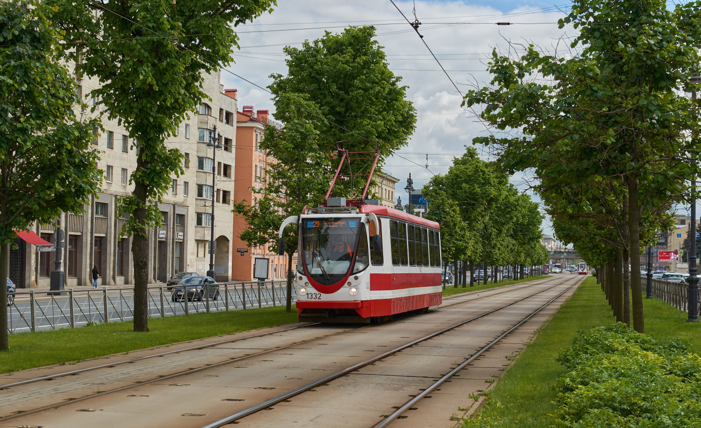 Saint-Petersburg, 71-134A (LM-99AVN) č. 1332