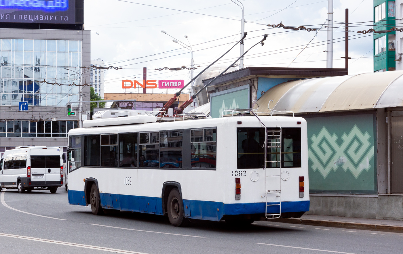 Уфа, БТЗ-52767А № 1063