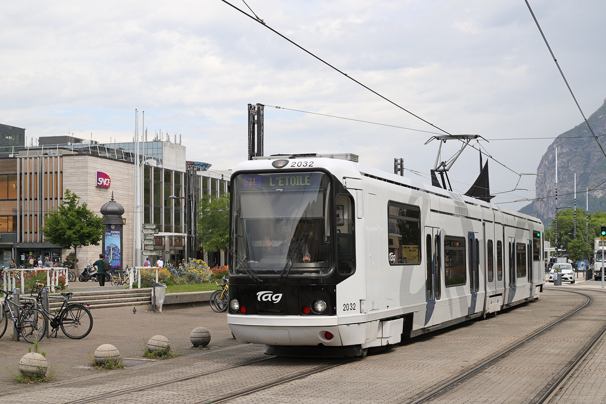 Grenoble, Alstom TFS2 № 2032 Grenoble, Alstom TFS2 № 2032