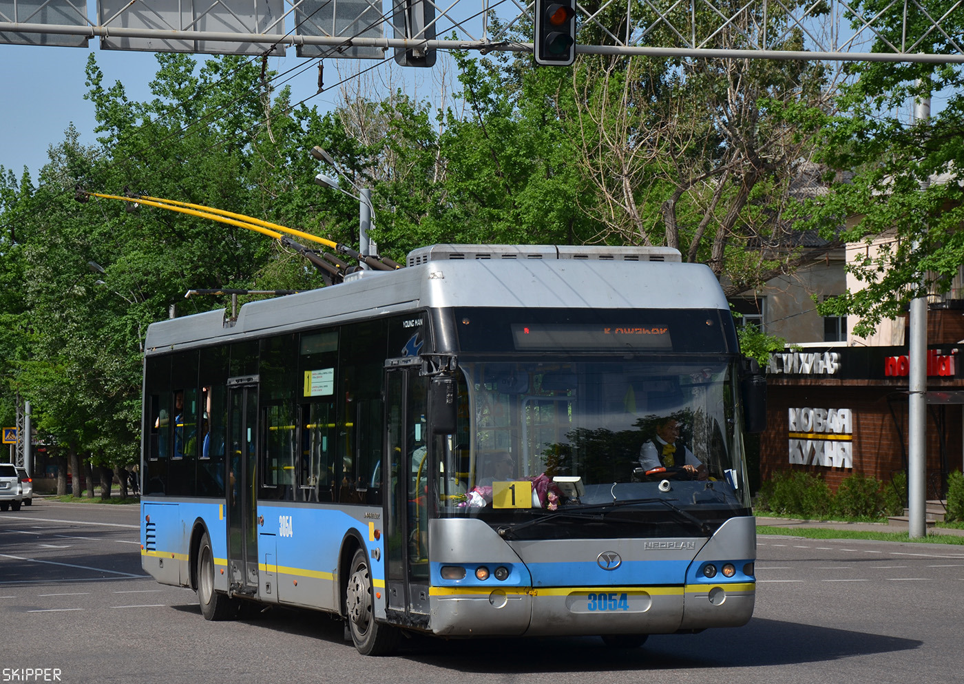 Алматы, YoungMan JNP6120GDZ (Neoplan Kazakhstan) № 3054