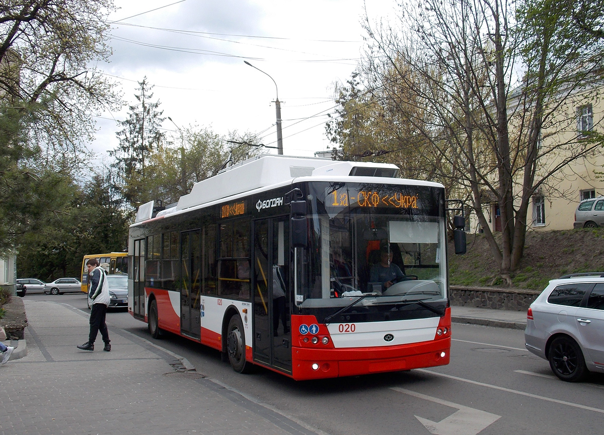 Луцк, Богдан Т70117 № 020