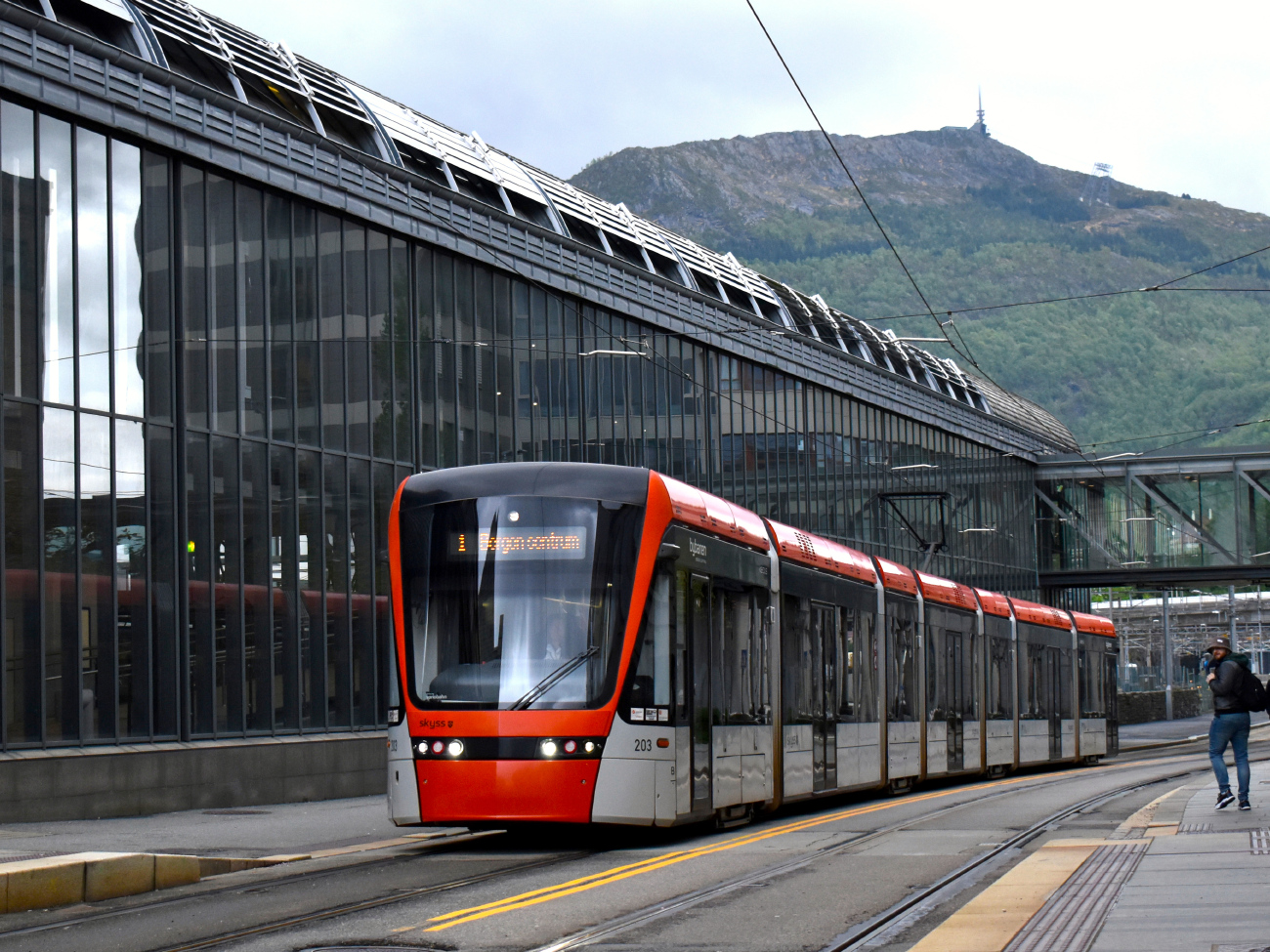 Берген, Stadler Variobahn № 203