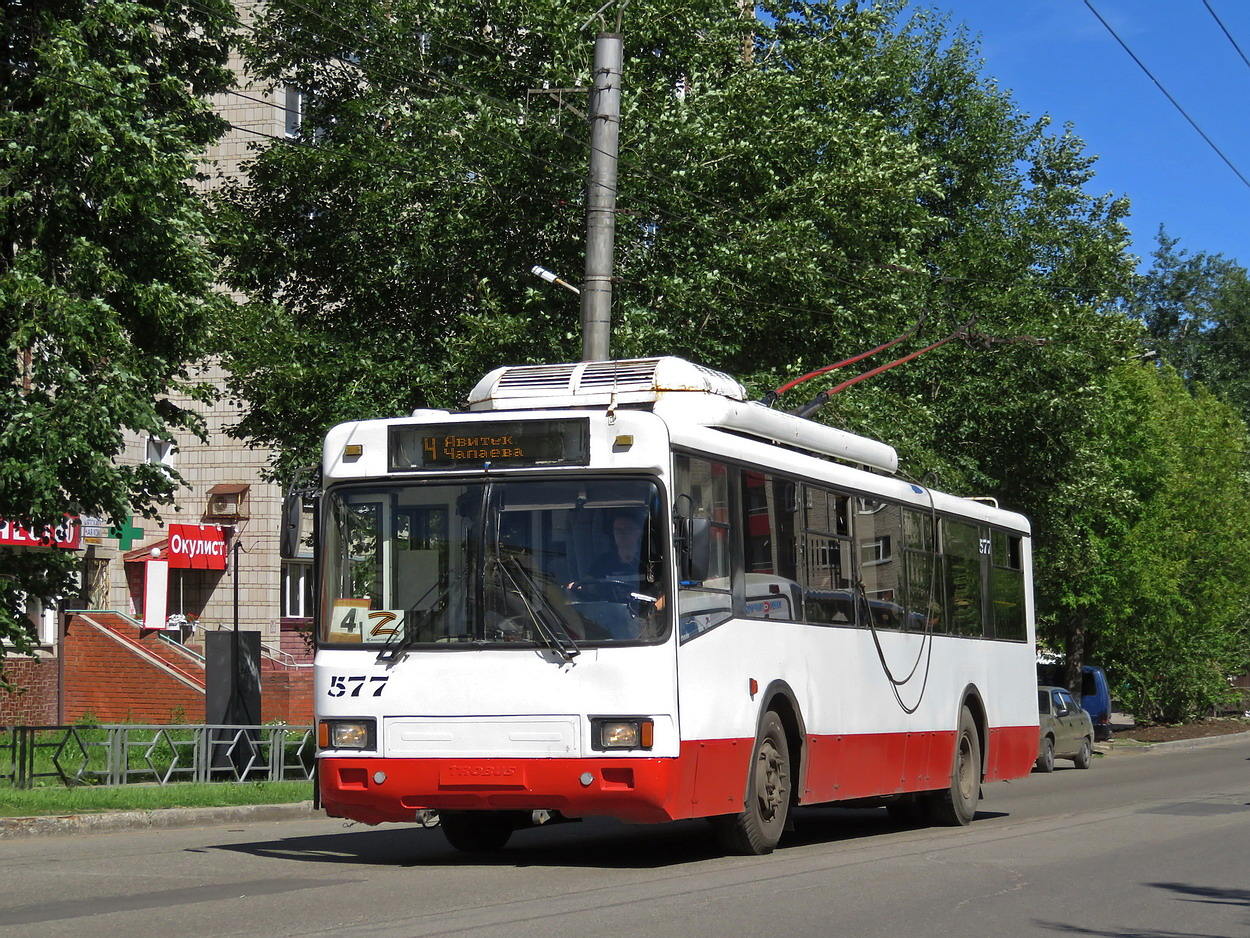 Киров, БТЗ-52764Р № 577