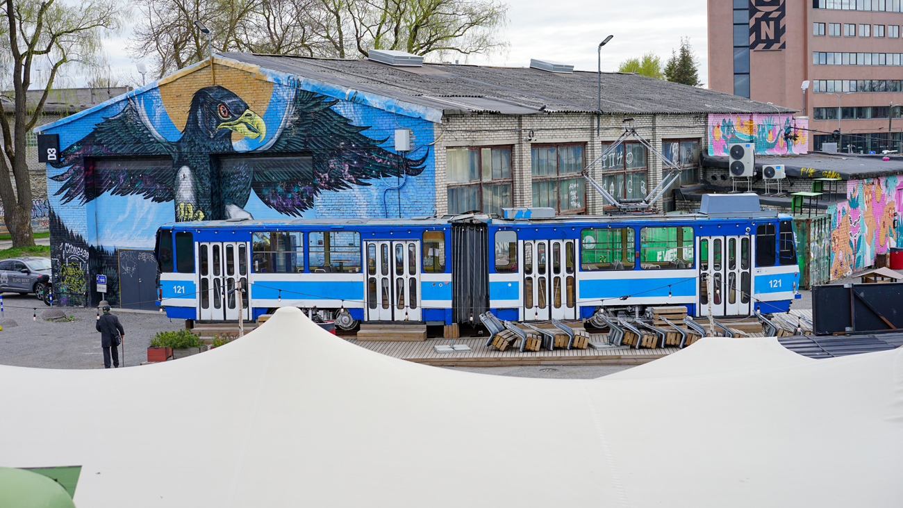 Таллин, Tatra KT4SU № 121