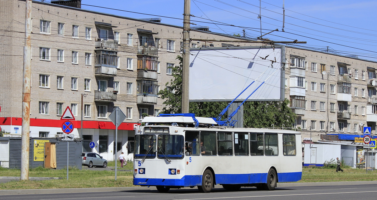 Великий Новгород, ЗиУ-682 КР Иваново № 5