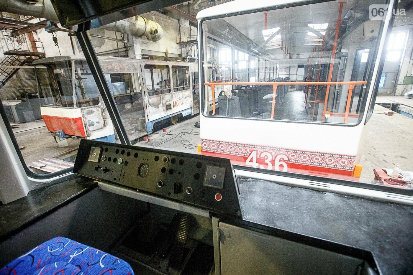 Zaporizzsja, Tatra T6B5SU — 437