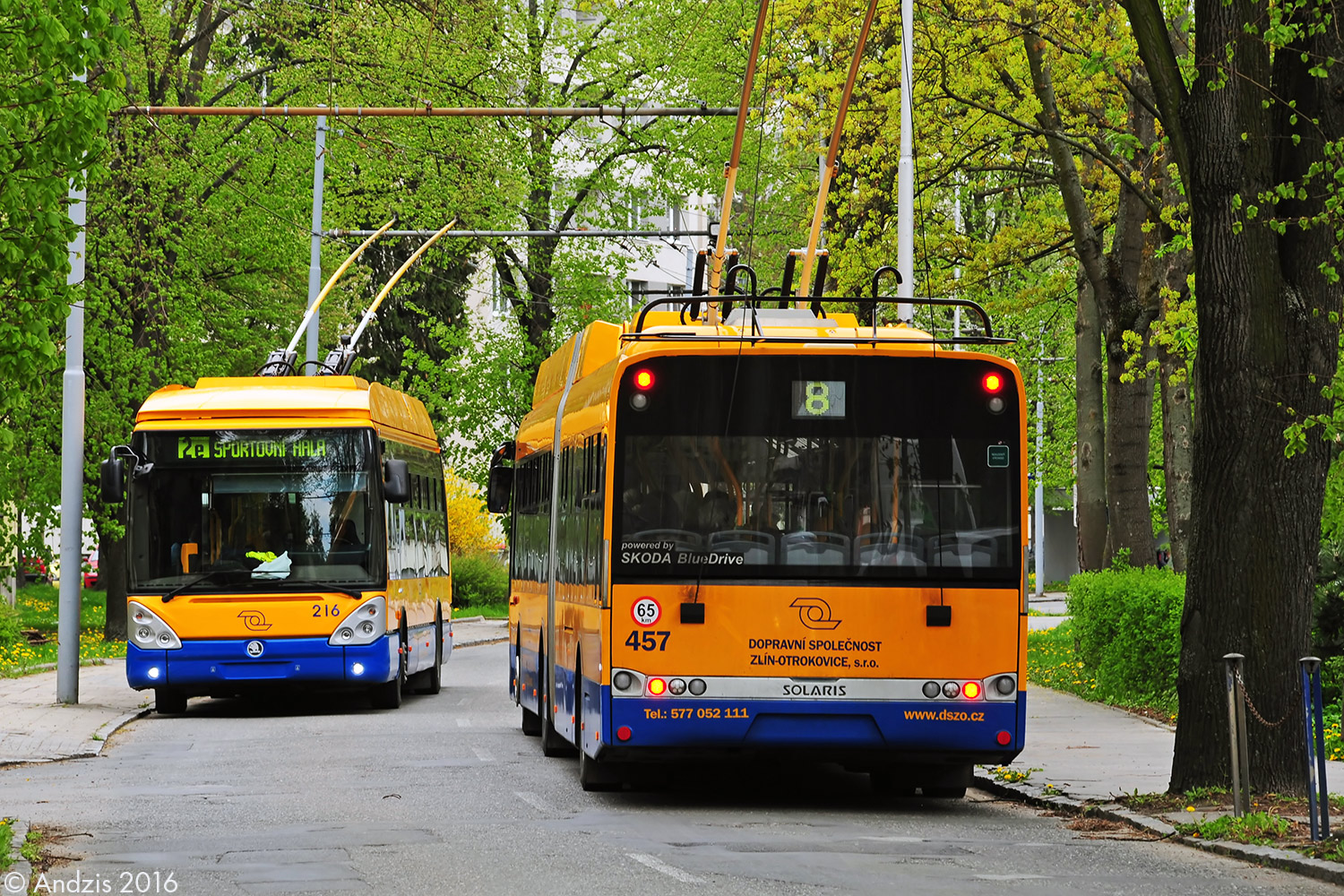 Злин, Škoda 24Tr Irisbus Citelis № 216; Злин, Škoda 27Tr Solaris III № 457
