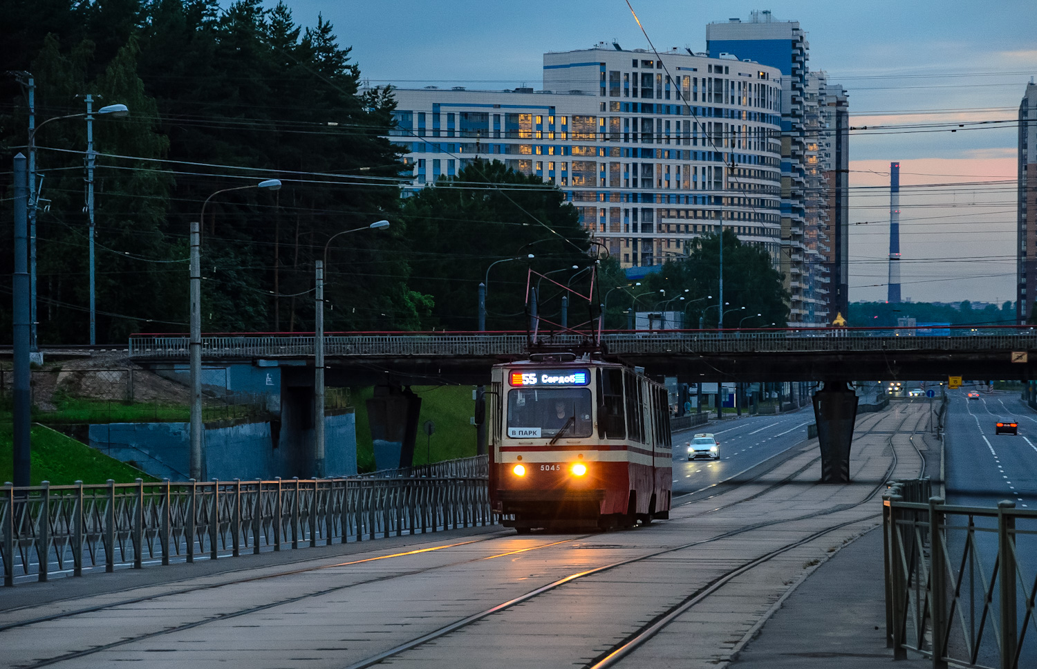 Sankt Petersburg, LVS-86K Nr. 5045; Sankt Petersburg — Tram lines and infrastructure Sankt Petersburg, LVS-86K Nr. 5045; Sankt Petersburg — Tram lines and infrastructure