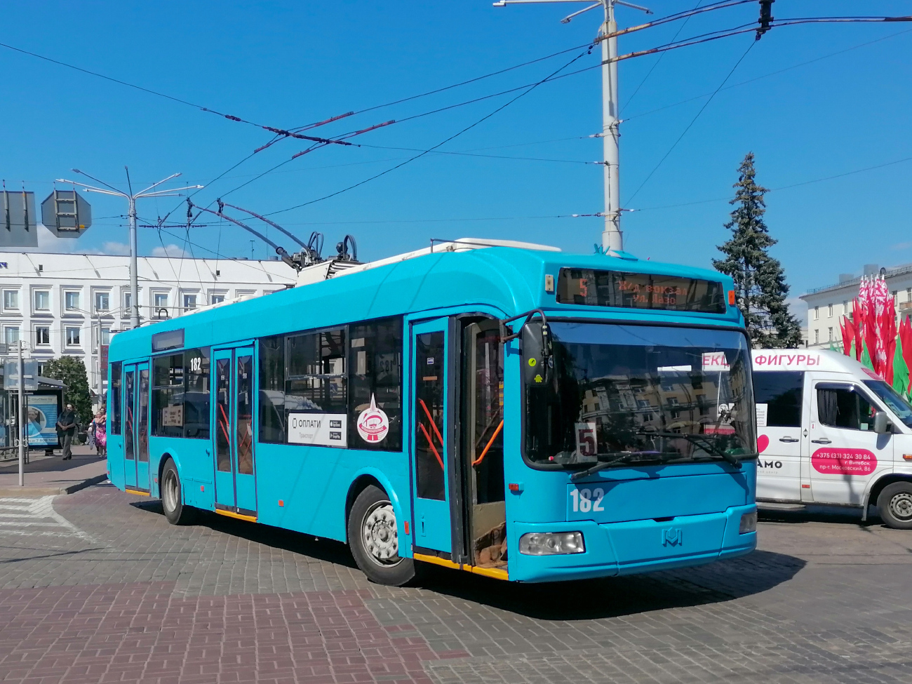 Витебск, БКМ 32102 № 182