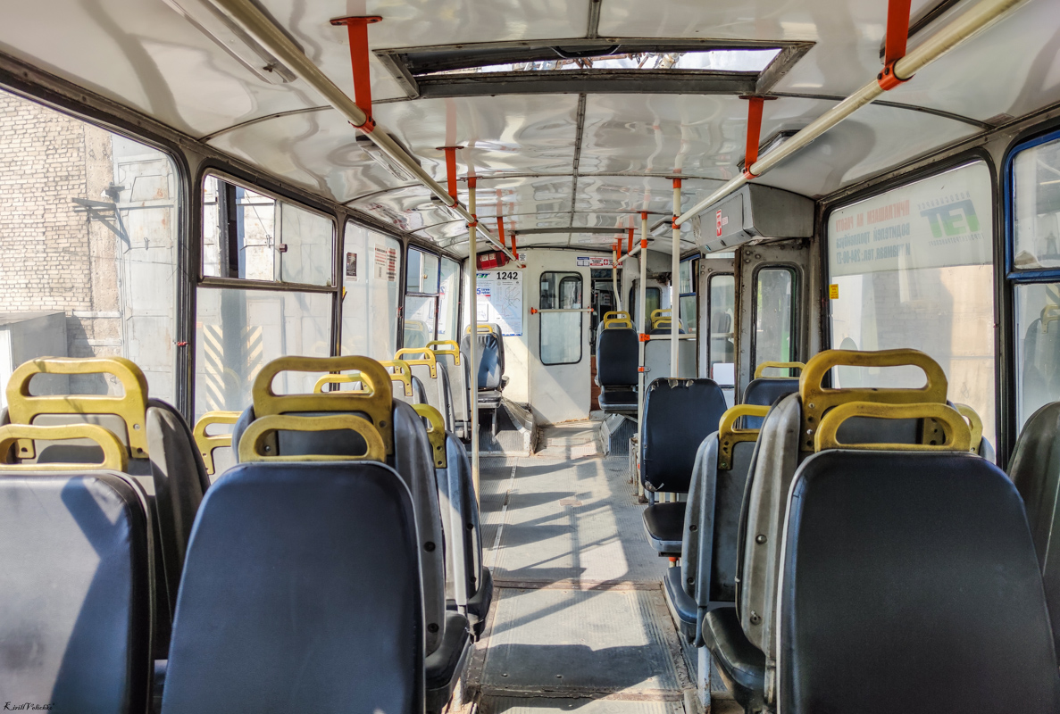 Новосибирск, СТ-682Г № 1242