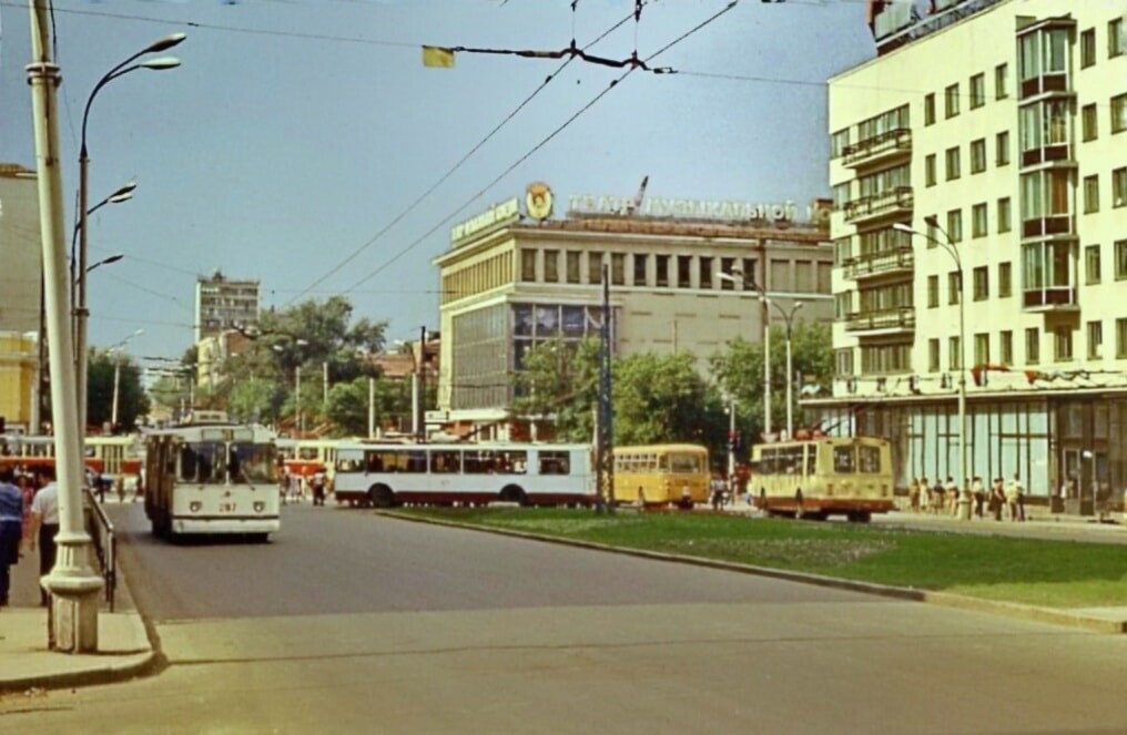Екатеринбург, ЗиУ-682В № 287; Екатеринбург — Исторические фотографии; Екатеринбург — Конечные станции и разворотные кольца
