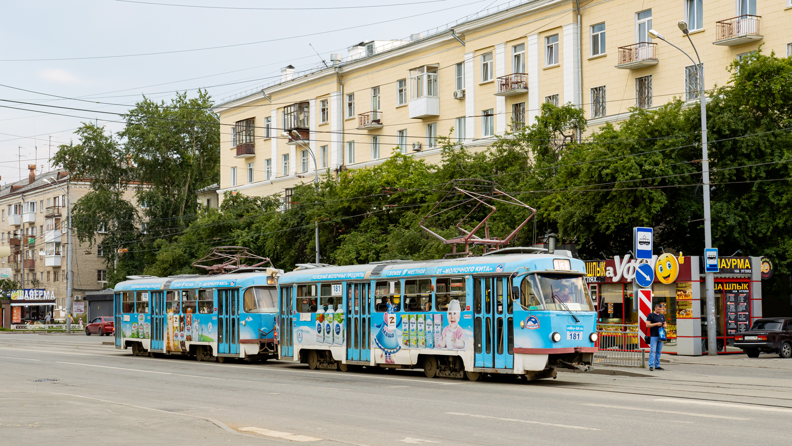 Jekaterinburga, Tatra T3SU № 182; Jekaterinburga, Tatra T3SU № 181