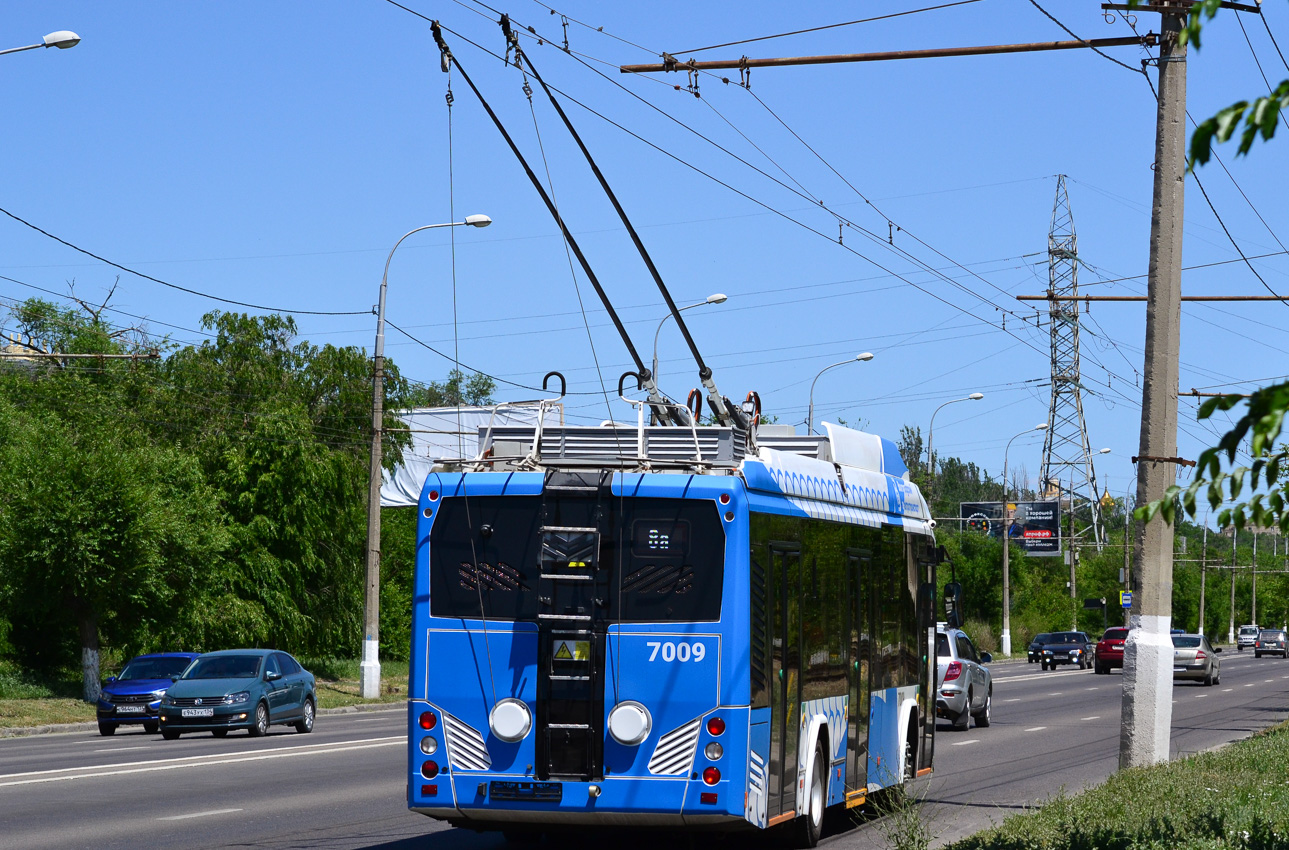 Волгоград, БКМ 32100D № 7009
