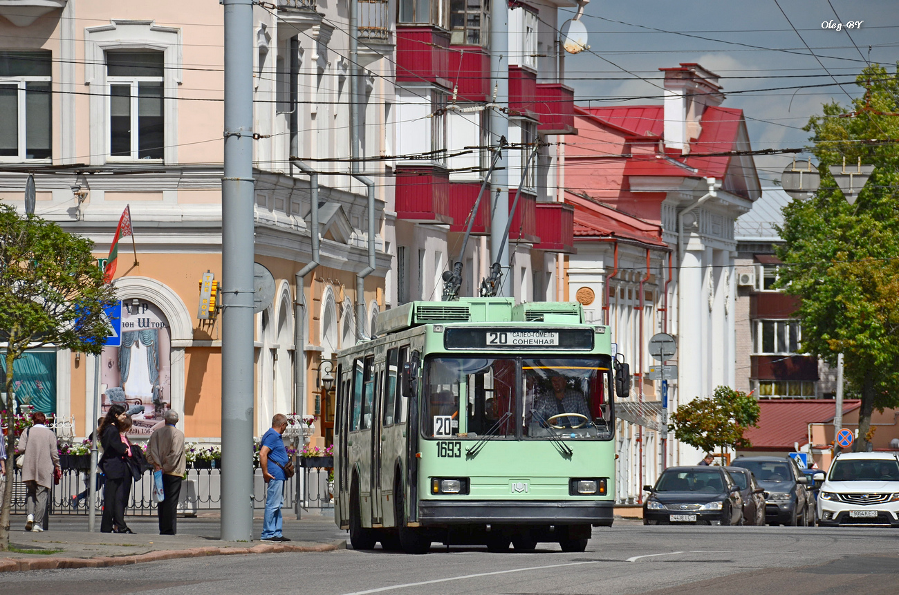 Гомель, БКМ 201А7 № 1693