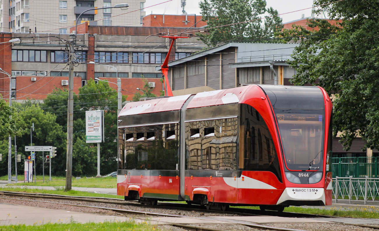 Санкт-Петербург, 71-923М «Богатырь-М» № 8944