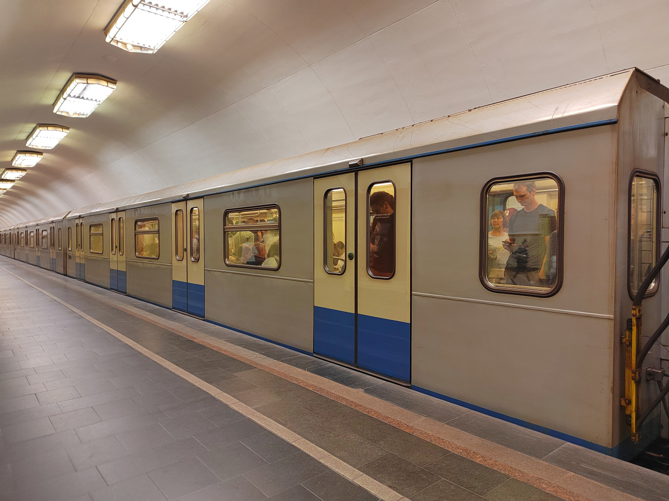 Москва, 81-761 (ТВЗ) № 30208