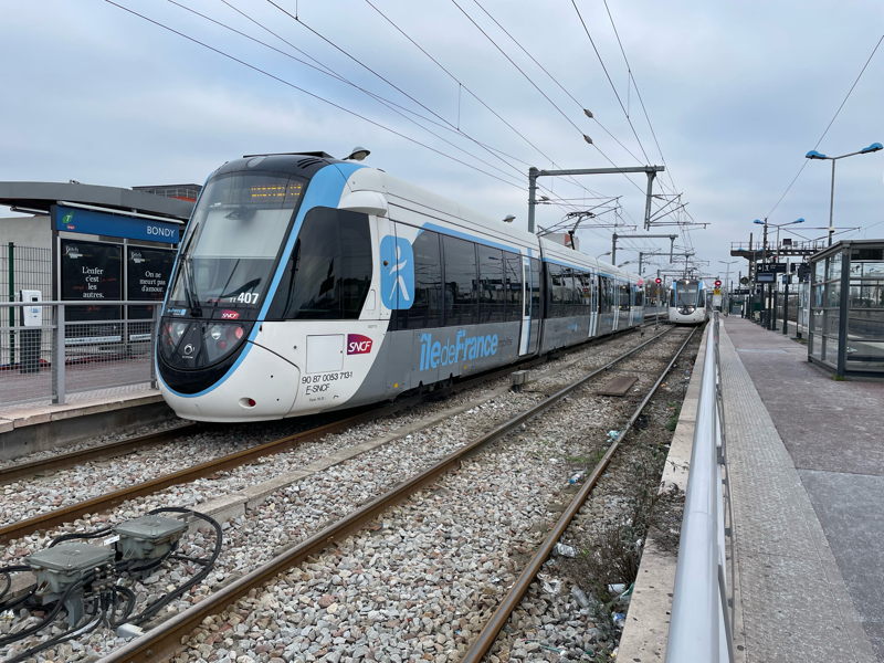 Париж -  Версаль -  Ивелин, Alstom Citadis Dualis № TT 407 (53713/14)