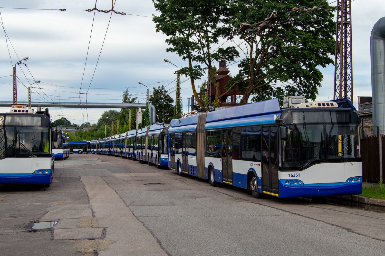 Рига, Solaris Trollino II 18 Ganz № 16251