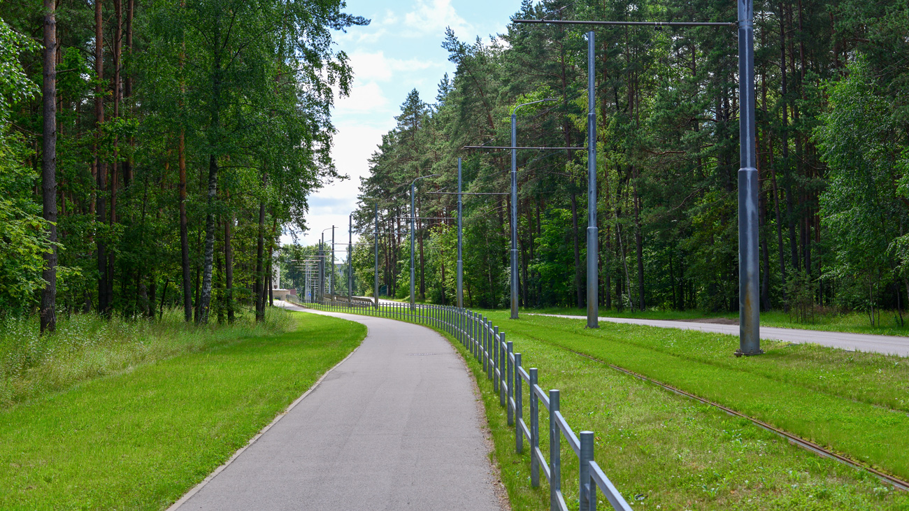 Dunebourg — Tramway Lines and Infrastructure