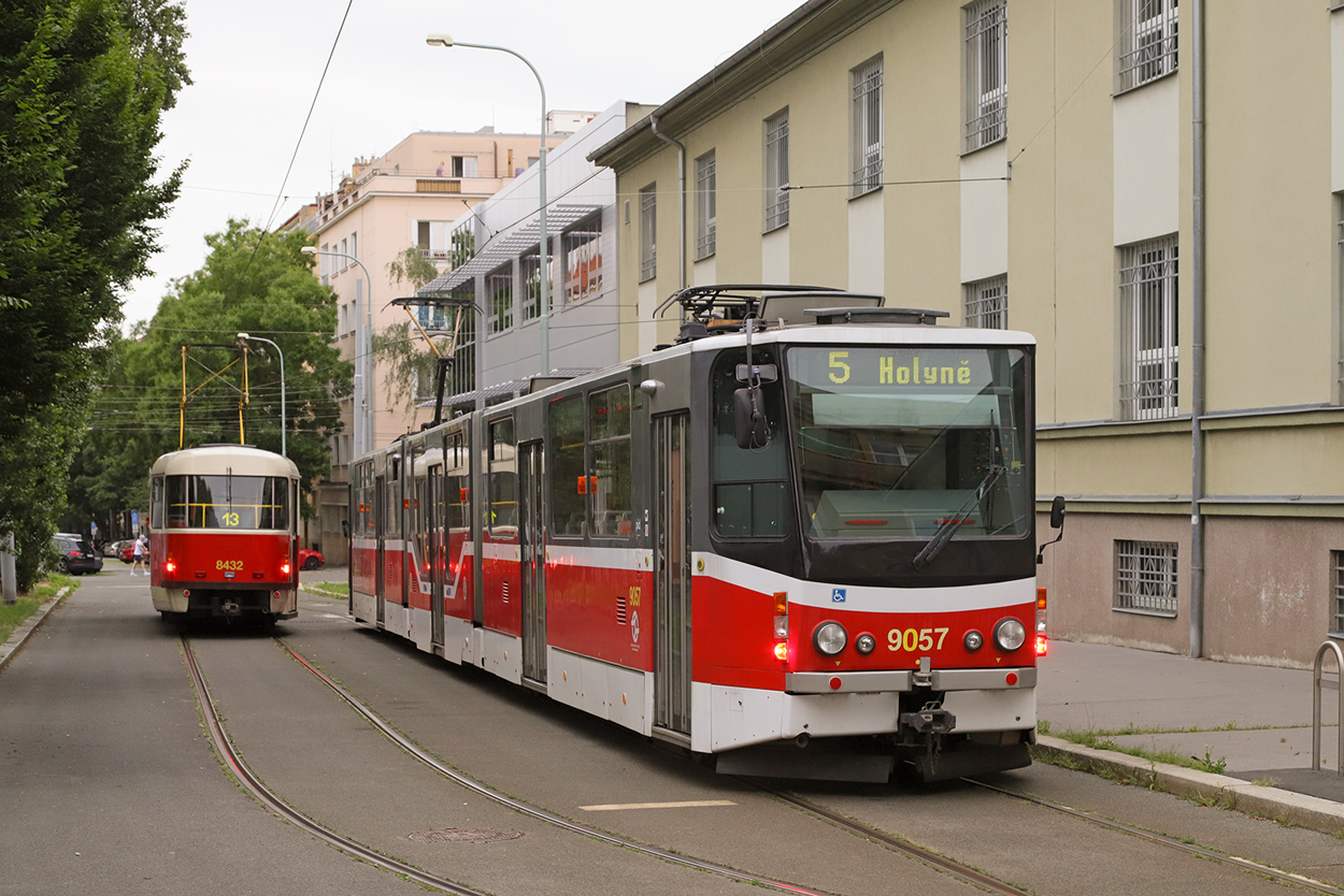 Prague, Tatra KT8D5R.N2P № 9057