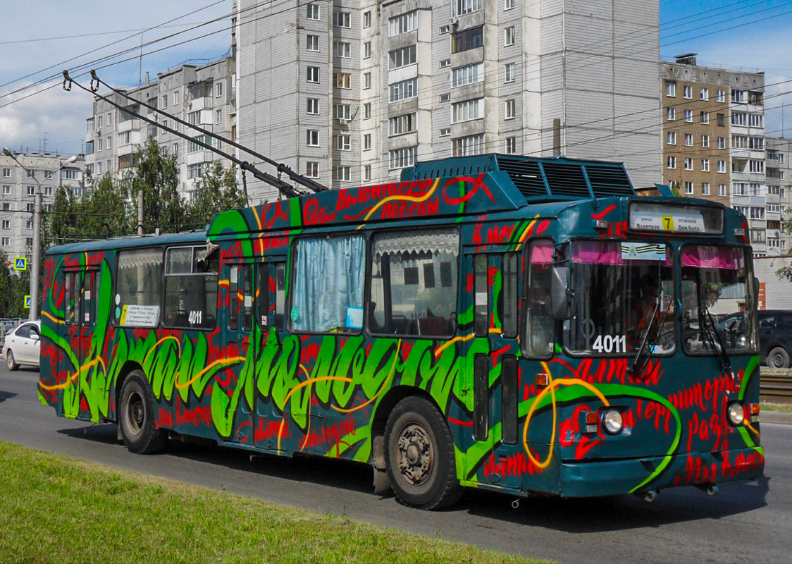 Барнаул, ЗиУ-682 КВР БТРМ № 4011 Барнаул, ЗиУ-682 КВР БТРМ № 4011