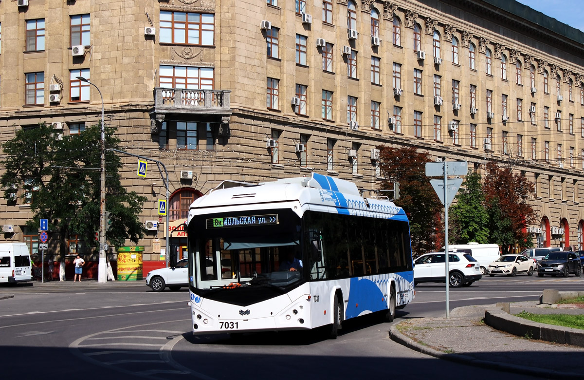 Волгоград, БКМ 32100D № 7031