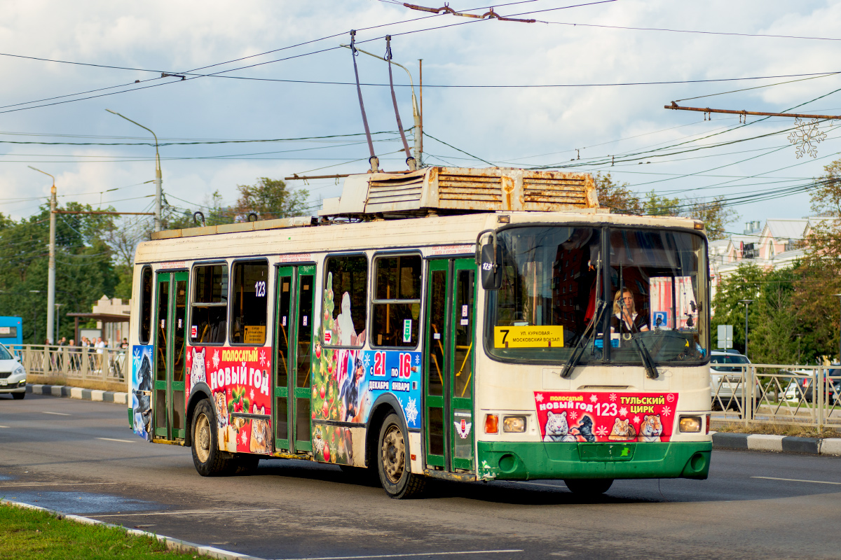 Тула, ЛиАЗ-5280 № 123