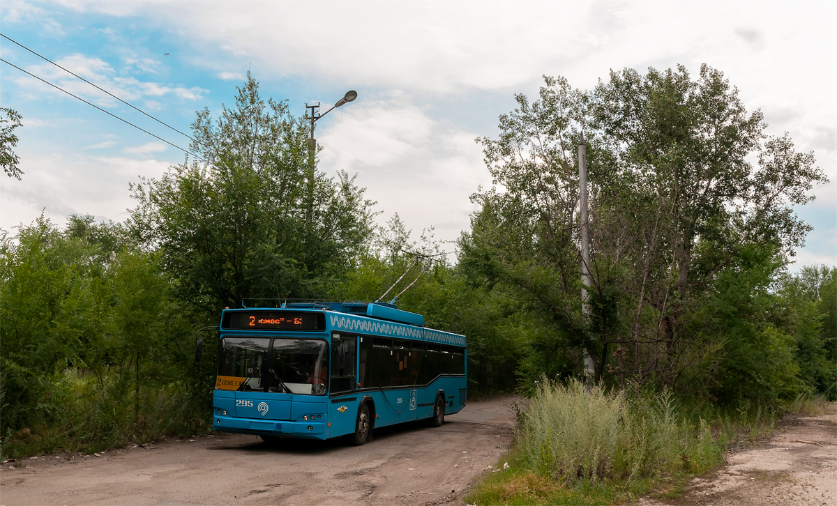 Балаково, СВАРЗ-МАЗ-6235.00 № 295