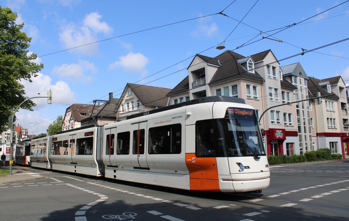 Билефельд, Vossloh GTZ8-B Vamos № 5025