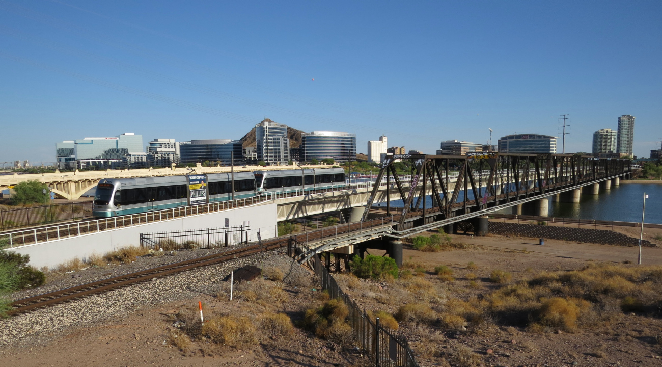 Финикс, Kinki Sharyo № 137; Финикс, Kinki Sharyo № 124