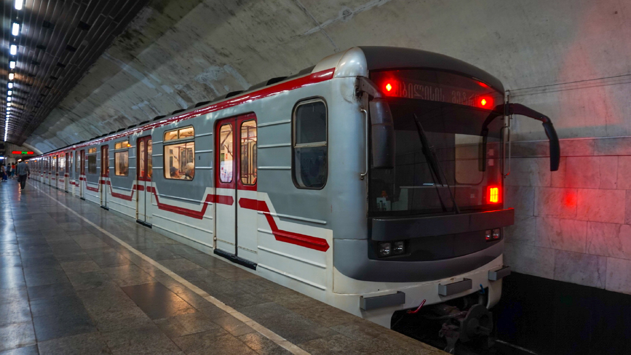 Тбилиси, 81-717M № 0262