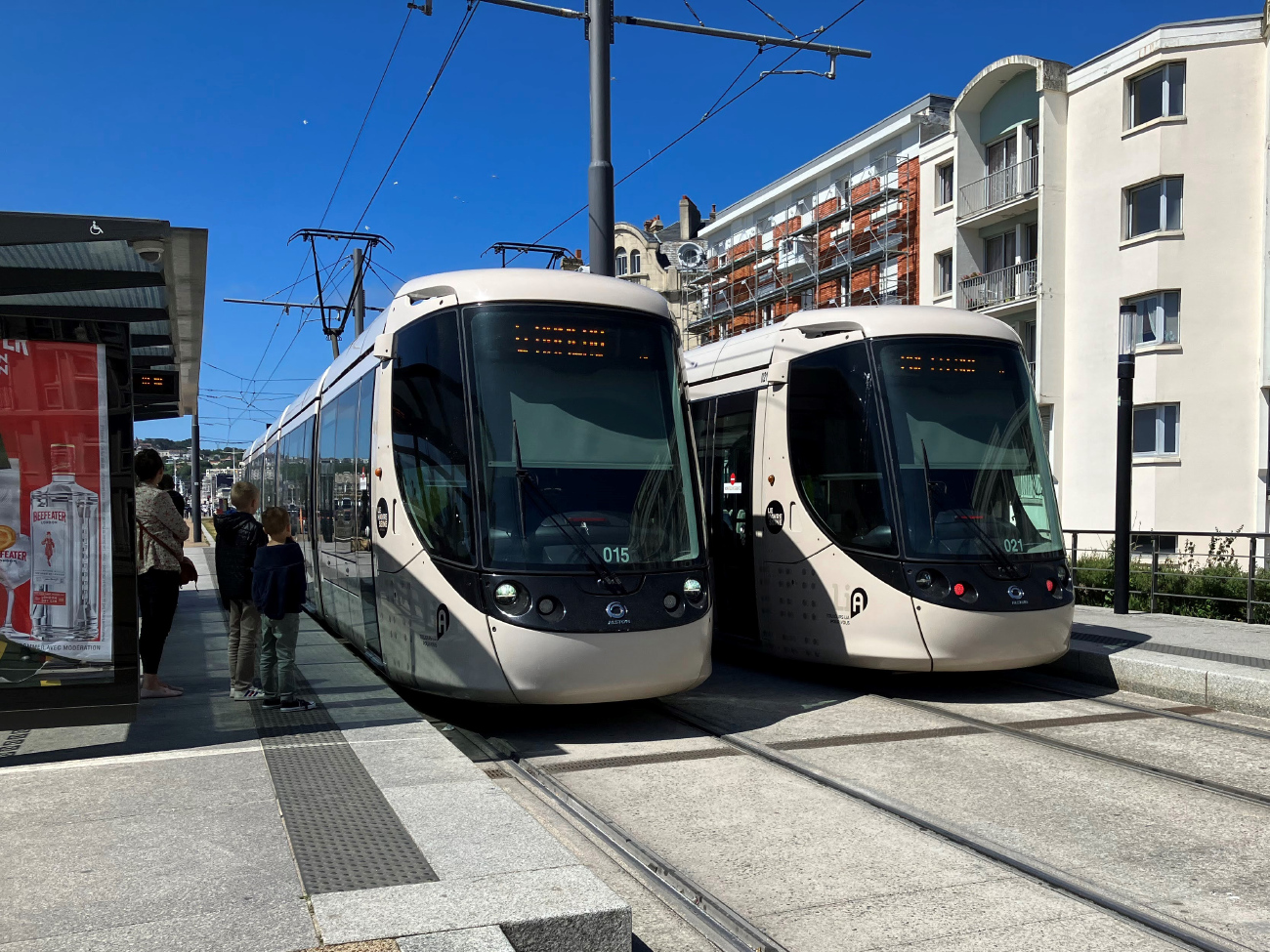 Гавр, Alstom Citadis 302 № 015; Гавр, Alstom Citadis 302 № 021