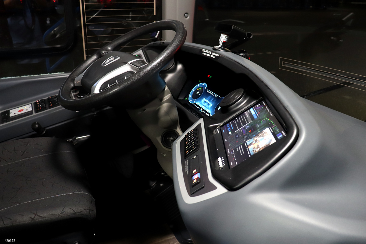 Москва, КАМАЗ-6282 № 420132