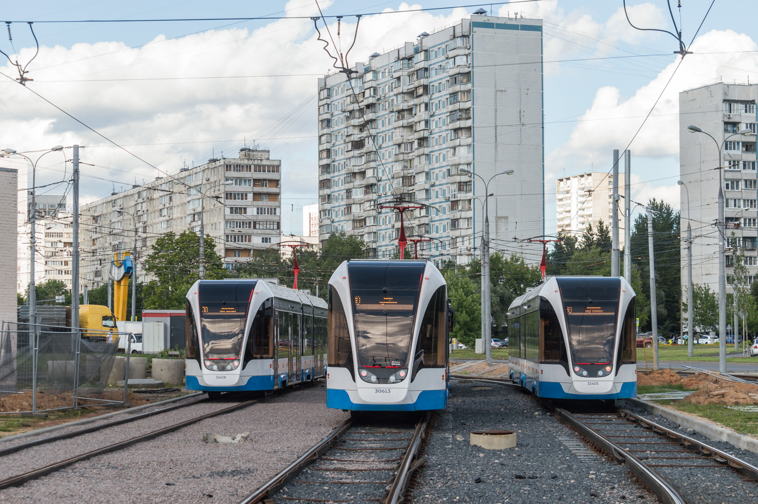 Москва, 71-911ЕМ «Львёнок» № 30613; Москва, 71-931М «Витязь-М» № 31405