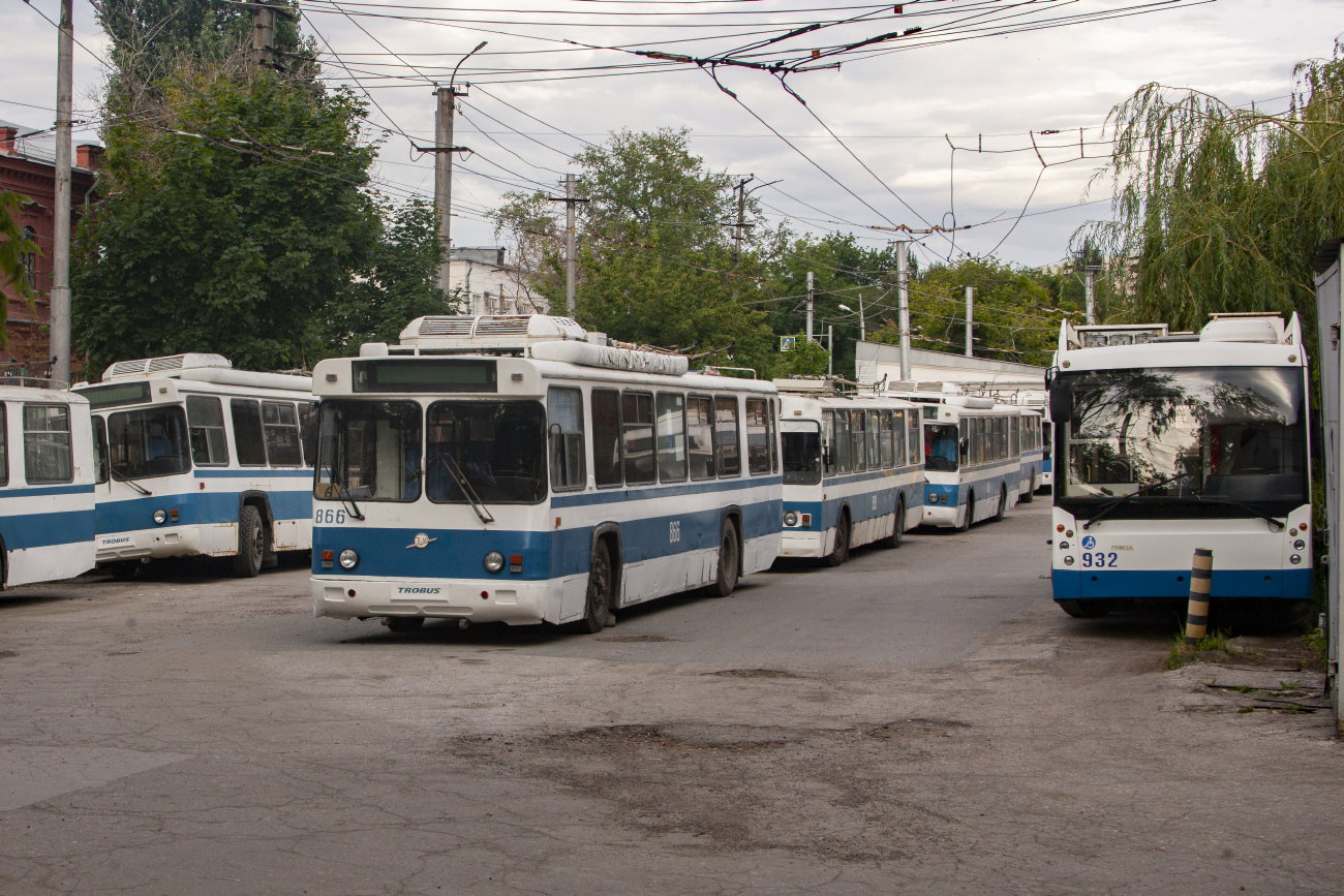 Самара, БТЗ-5276-04 № 866; Самара, Тролза-5265.00 «Мегаполис» № 932