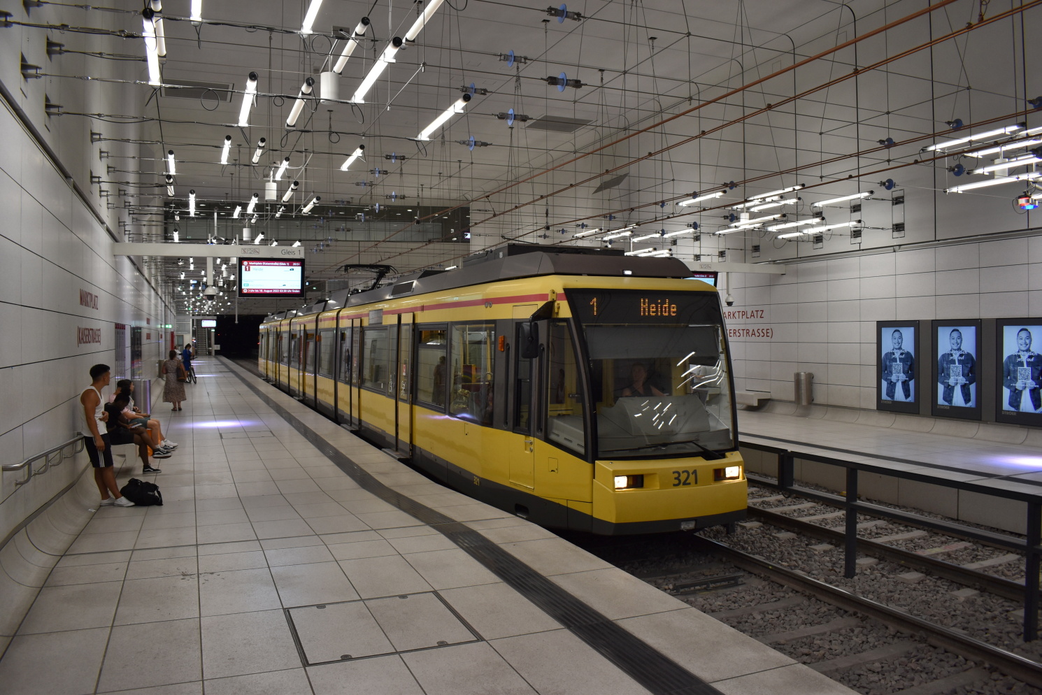 Карлсруэ, Siemens GT8-70DN № 321