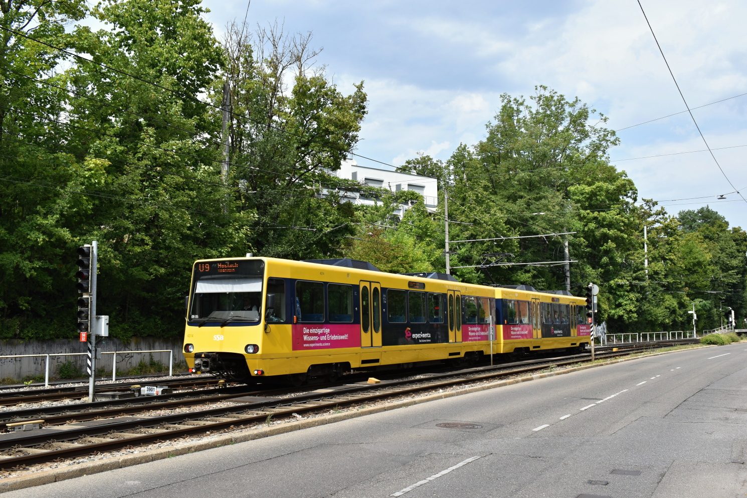 Stuttgart, Duewag DT8.S Br. 4214