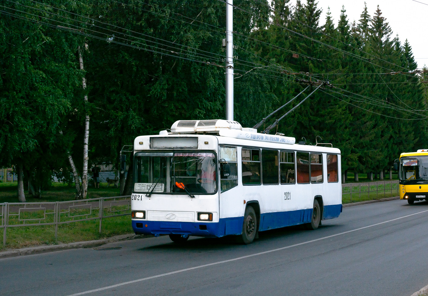 Уфа, БТЗ-52761Т № 2021