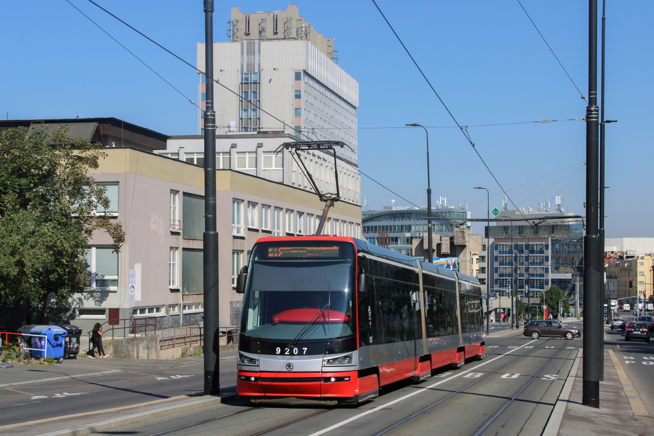 Praha, Škoda 15T1A ForCity Alfa Praha nr. 9207