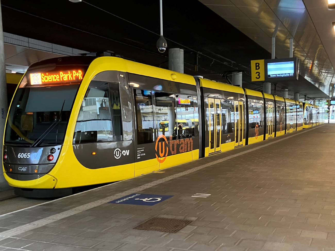 Утрехт, CAF Urbos 100 № 6065