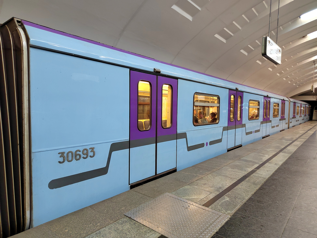 Москва, 81-763А № 30693