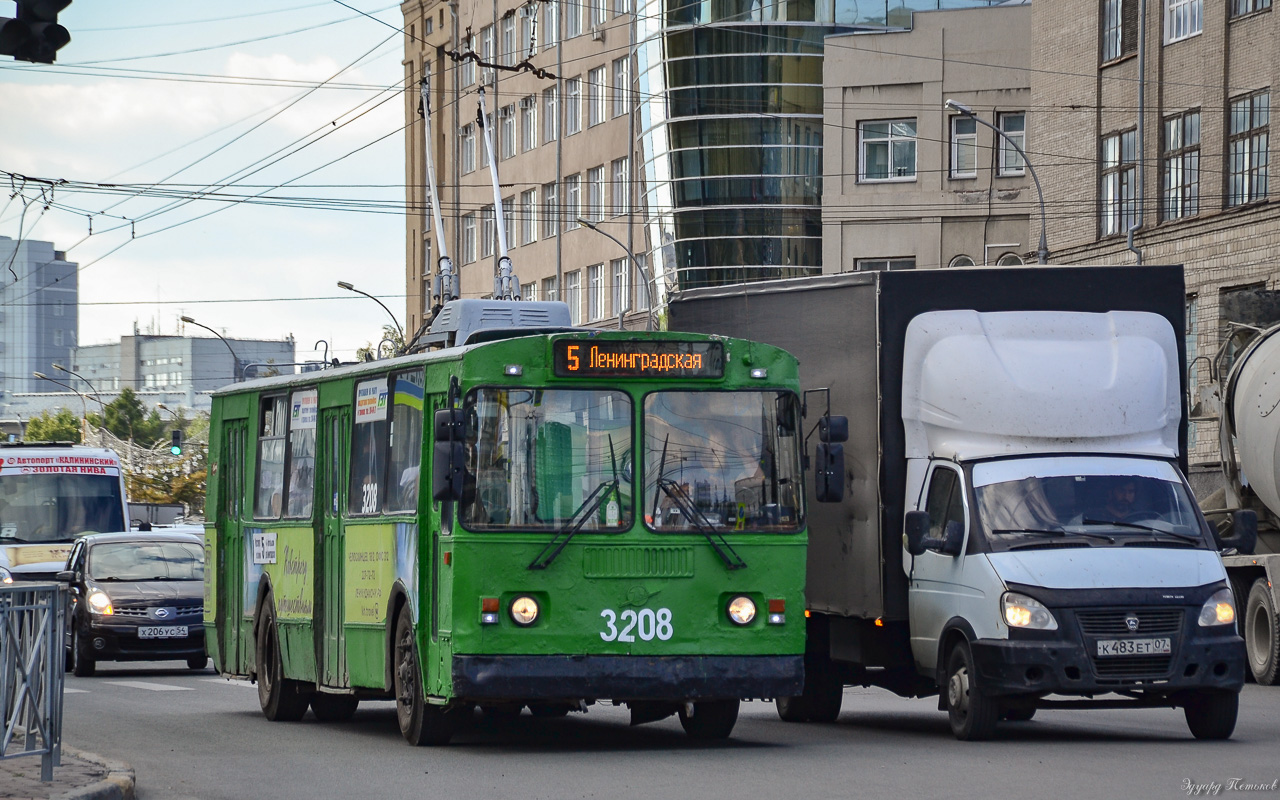 Новосибирск, ЗиУ-682Г [Г00] № 3208