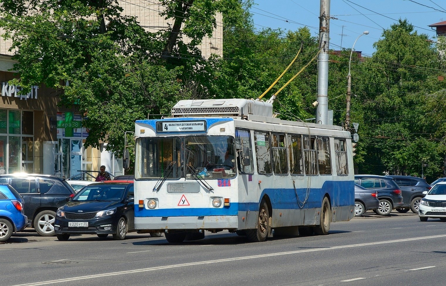 Вологда, ЗиУ-682ГМ1 (с широкой передней дверью) № 344